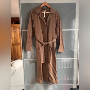 lululemon Always Effortless Trench in Frontier sz 6